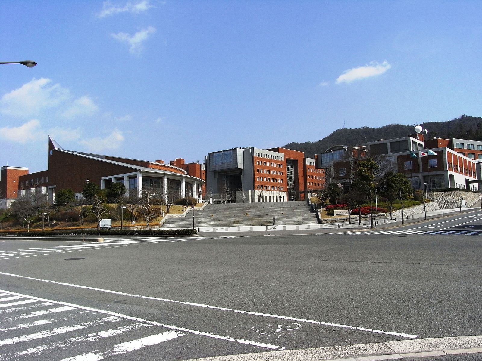 広島市立大学の外観