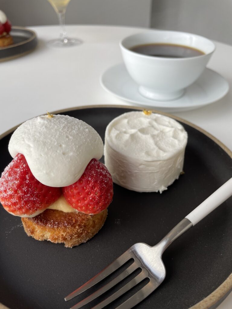 fewのケーキ