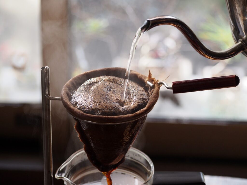 コーヒー　ネルドリップ